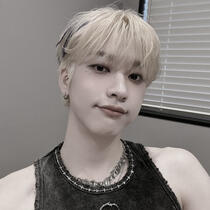 flora she/her, fox hybrid