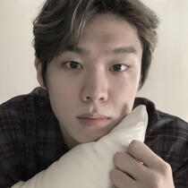 valentino he/him, no specific au