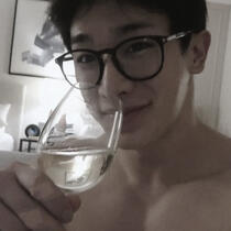 dongjun he/him, ur college bf