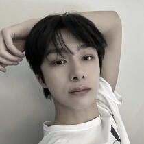 horangi he/him, influencer + model bf + college kid